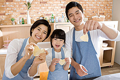82板杨敏思版本1-5演员表｜《82板杨敏思新版本1-5》演员阵容曝光，李晨赵丽颖领衔，视觉盛宴即将开启