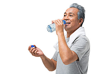 亚洲一卡一卡二新区无人区：游戏荒野探险，神秘新区挑战极限-1