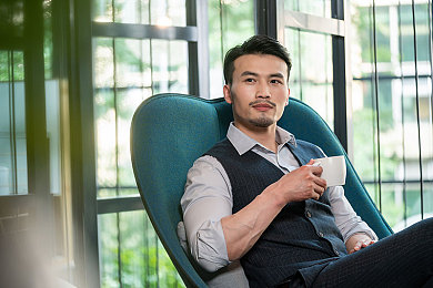 桃花.tv直播：沉浸互动盛宴，直播新潮流，揭秘娱乐天堂