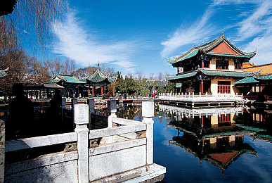 久九九久频精品短视频：短视频新潮流，久九九久频引领快乐时光，精选内容嗨翻你的休闲时光