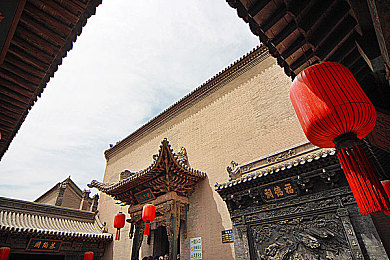 中文一区二区：游戏分区探秘：文化交融中的虚拟家园奥秘-2