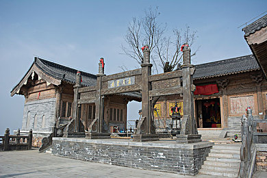 黑料51真上头爆料在线：悬疑侦探之旅：揭开《黑料51》精彩谜题之旅