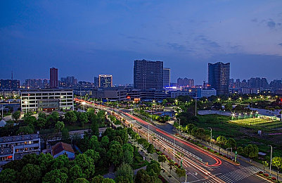 冠希与阿娇13分钟59秒：陈冠希阿娇旧情视频引爆网络，娱乐圈风波再起，昔日恋情真相揭秘-2