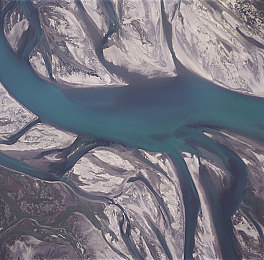 2024年最新黄色软件：网络风暴：揭秘潜规则，守护清朗空间-1