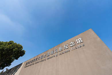 男生女生一起愁愁愁电视剧下载：悬疑迷城探案之旅，解谜侦探冒险启程-1