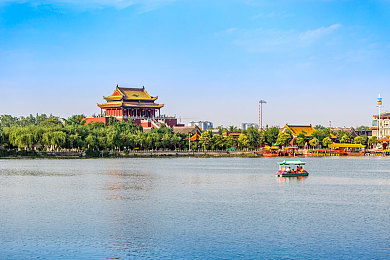 黄色的网站下载：网络守护者：清朗网络，文明下载之旅-4
