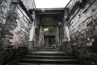 欧洲美一区二区三区亚洲：五大洲风情尽收眼底：探索欧洲三区与亚洲的多元魅力之旅