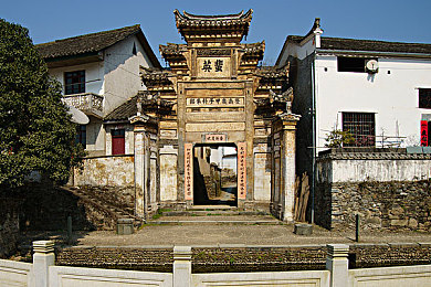 五十路丰满厨房伦：美食汇聚地，文化传承站——打造城市生活新篇章-4