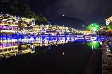 体育生互 Gay2022网站：运动青春，彩虹共鸣：探索体育生性向多样性-1