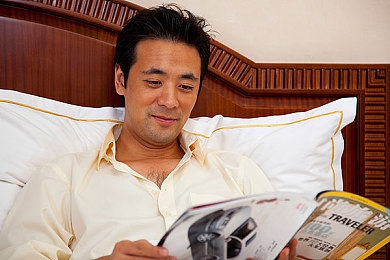 黄色app：探索奇幻世界：揭秘“黄色”游戏攻略，畅玩角色养成与解谜冒险-3