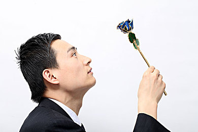 双男网站资源：畅游游戏新境界：揭秘高效攻略网站，助你驾驭双男游戏世界精彩瞬间-3