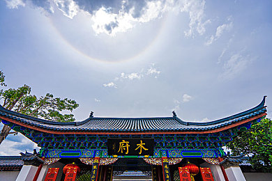 女被 c 游戏摸似噐：揭秘：神秘游戏《甜蜜诱惑》引领奇幻冒险，女性玩家热捧不已-4