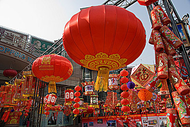 狂躁黑人BB搡BB：篮球狂潮：冲突背后，公平竞技的挑战-4
