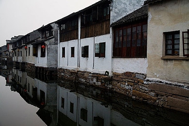黑土   裸体拔萝卜：原始农耕狂欢，裸土竞技盛宴-3