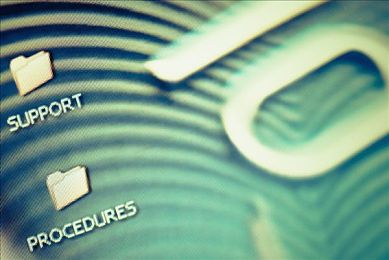 暴躁老阿姨csgo最新集数：电竞解说界独树一帜，“暴躁老阿姨”CSGO新集来袭，趣味技巧分享引热议-2