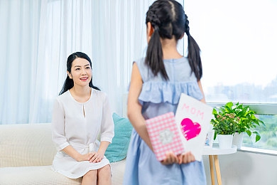 国产麻豆剧传媒AV国产片：青春活力映影视，传媒深思映现实-4