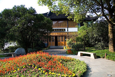 同桌让我把腿张开坐他身上：校园惊雷：小学生惊人要求暴露安全教育短板，呼吁全社会关注儿童安全与心理健康-4