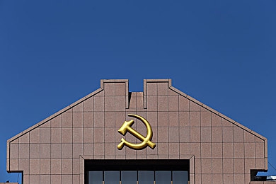 世界上禁止看的黄片软件：暗夜秘境：揭秘全球禁播内容，探秘未知诱惑之旅-2